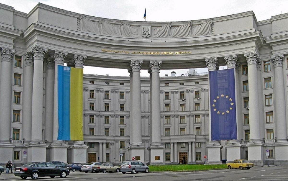 На коронавірус захворів український дипломат: що відомо На коронавірус захворів український дипломат: що відомо