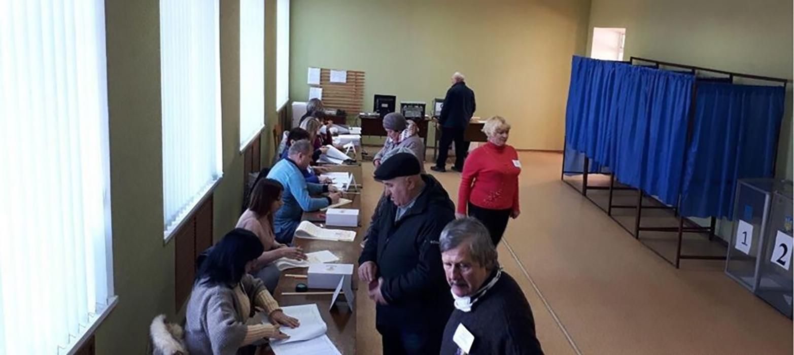 Вибори на 179 окрузі на Харківщині: усі дільниці відкрилися вчасно