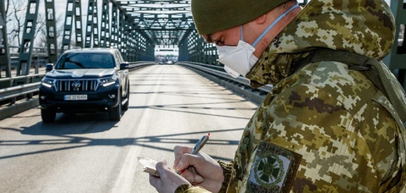 Украинские консульства временно прекратили выдавать визы Украинские консульства временно прекратили выдавать визы