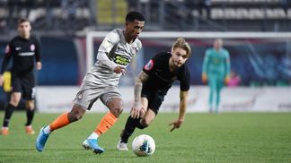 Когда восстановят УПЛ, коронавирус ломает планы украинских боксеров: новости спорта 18 марта