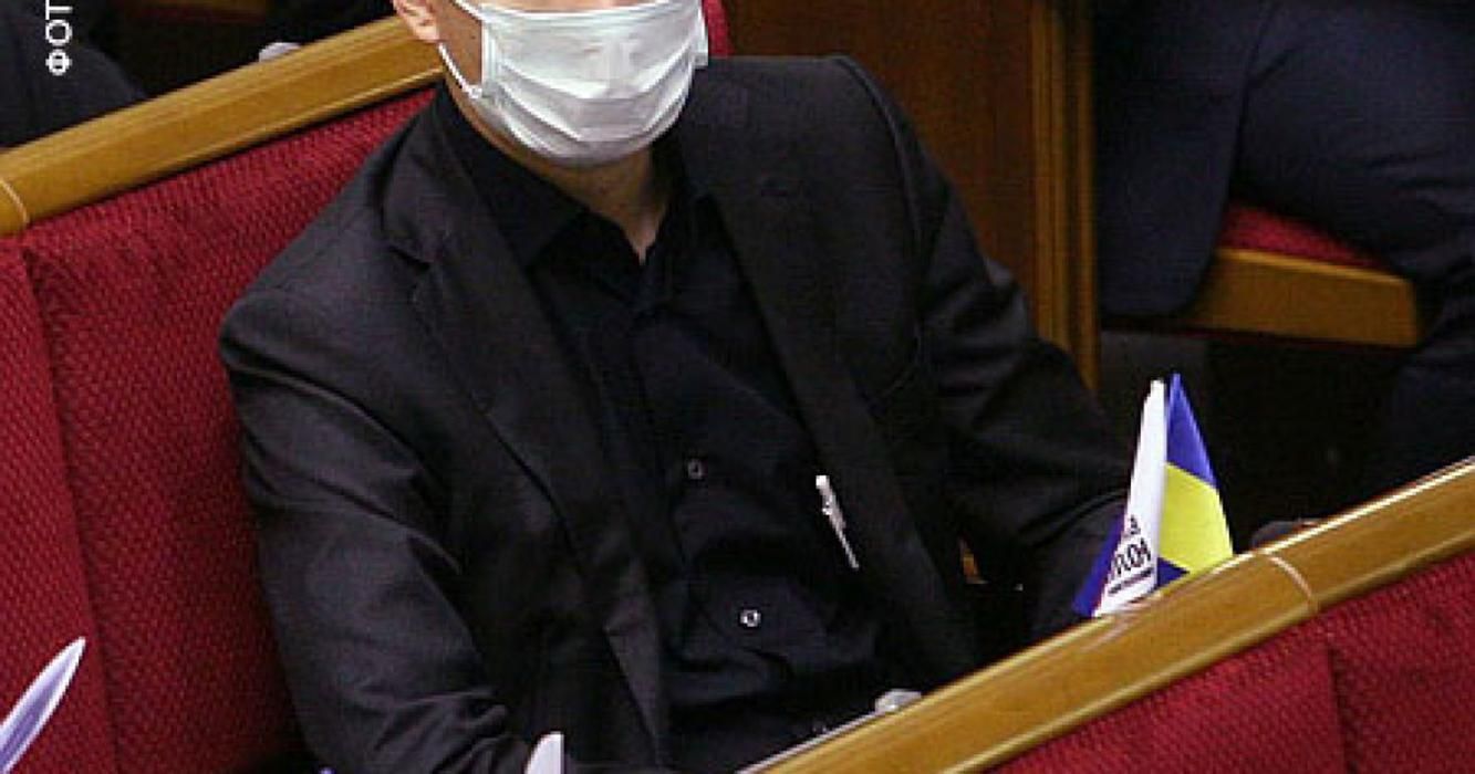 Зал Верховной Рады дезинфицировали: нардепы и министры завтра будут работать в масках