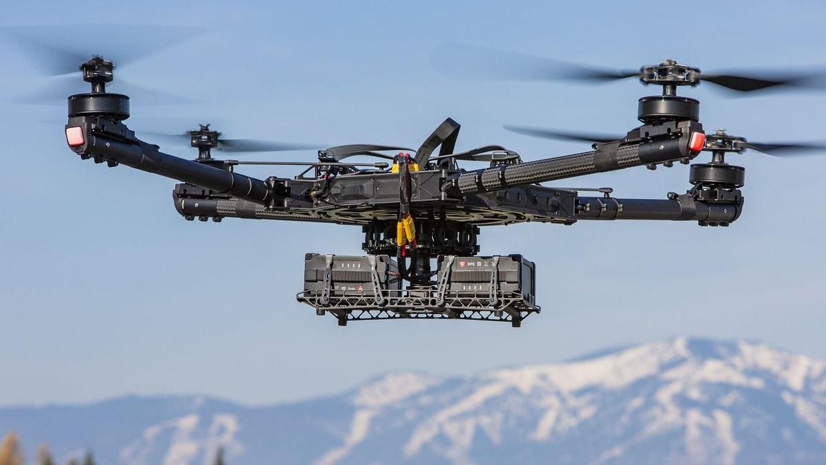 Іспанія застосовує безпілотники для інформування про заходи проти коронавірусу: відео Іспанія застосовує безпілотники для інформування про заходи проти коронавірусу: відео