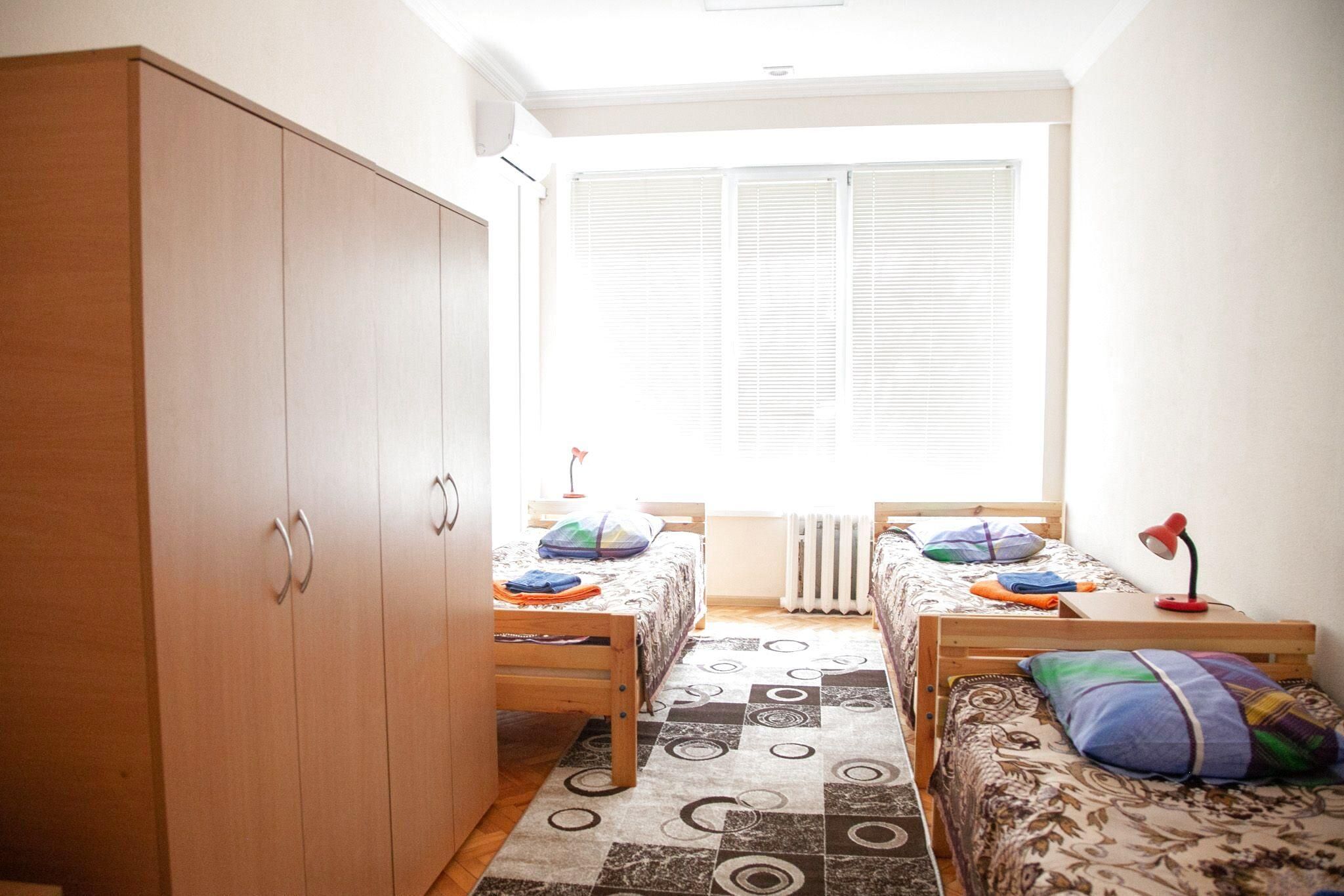 Студентів з київських гуртожитків відправлять додому на час карантину Студентів з київських гуртожитків відправлять додому на час карантину