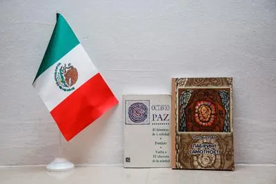 Октавіо Пас, збірник віршів Октавіо Пас, збірник віршів