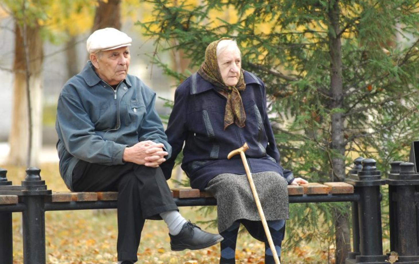 Самотнім пенсіонерам Києва доставляють продукти і ліки