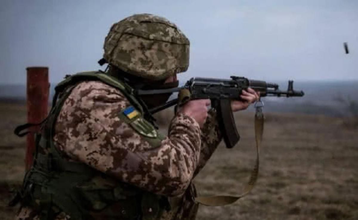 Бойовики з мінометів обстріляли позиції ЗСУ: поранено українського військового