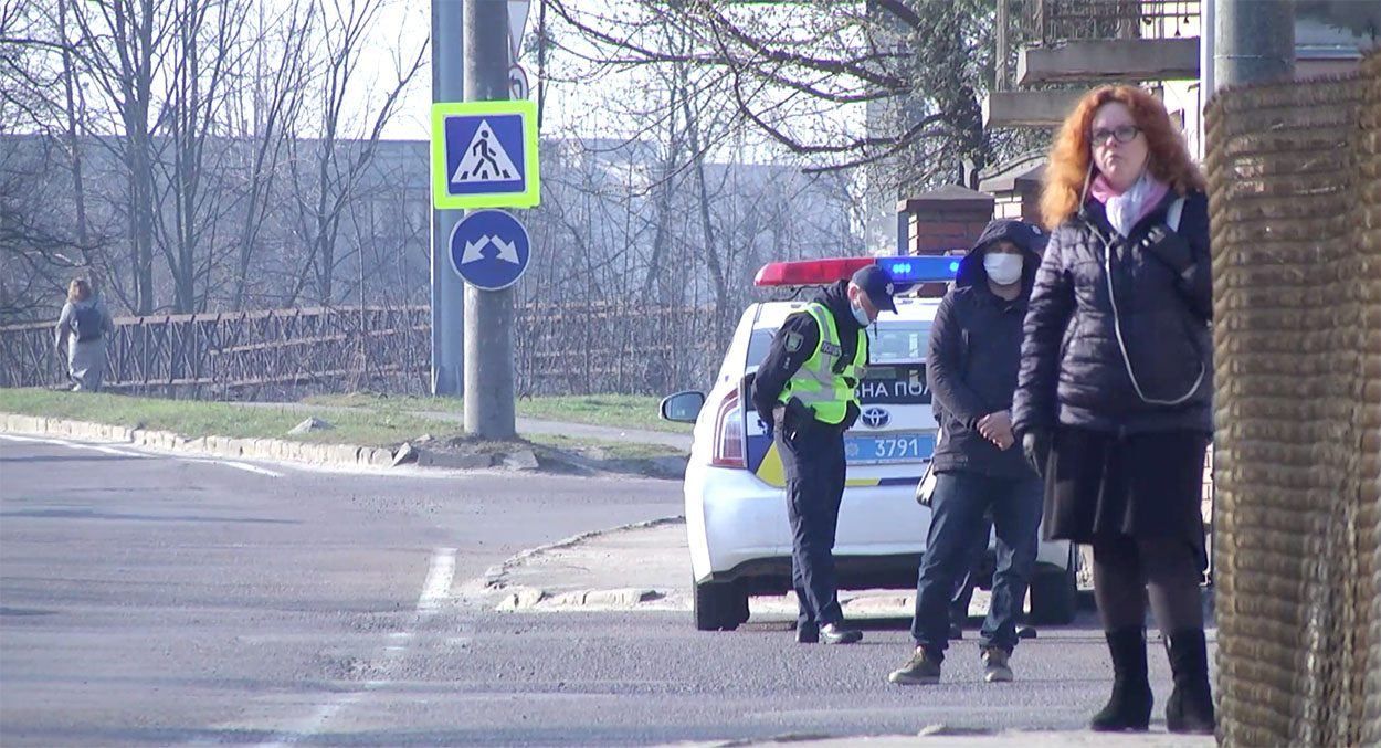 Транспортные перевозки во время карантина: как во Львове полиция проверяла маршрутки