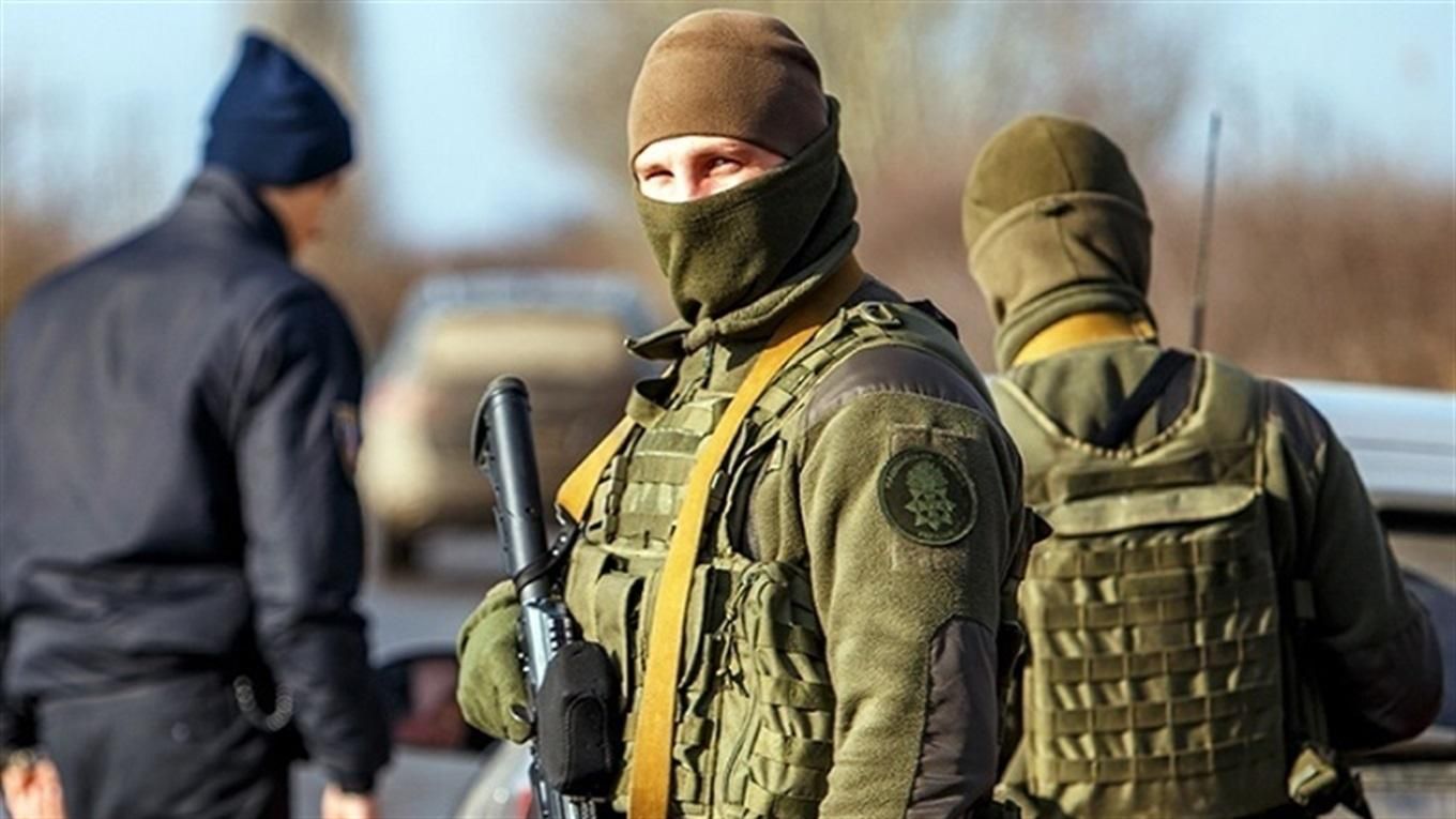 Нацгвардия охраняет больницу на Киевщине, где госпитализируют больных коронавирусом Нацгвардия охраняет больницу на Киевщине, где госпитализируют больных коронавирусом