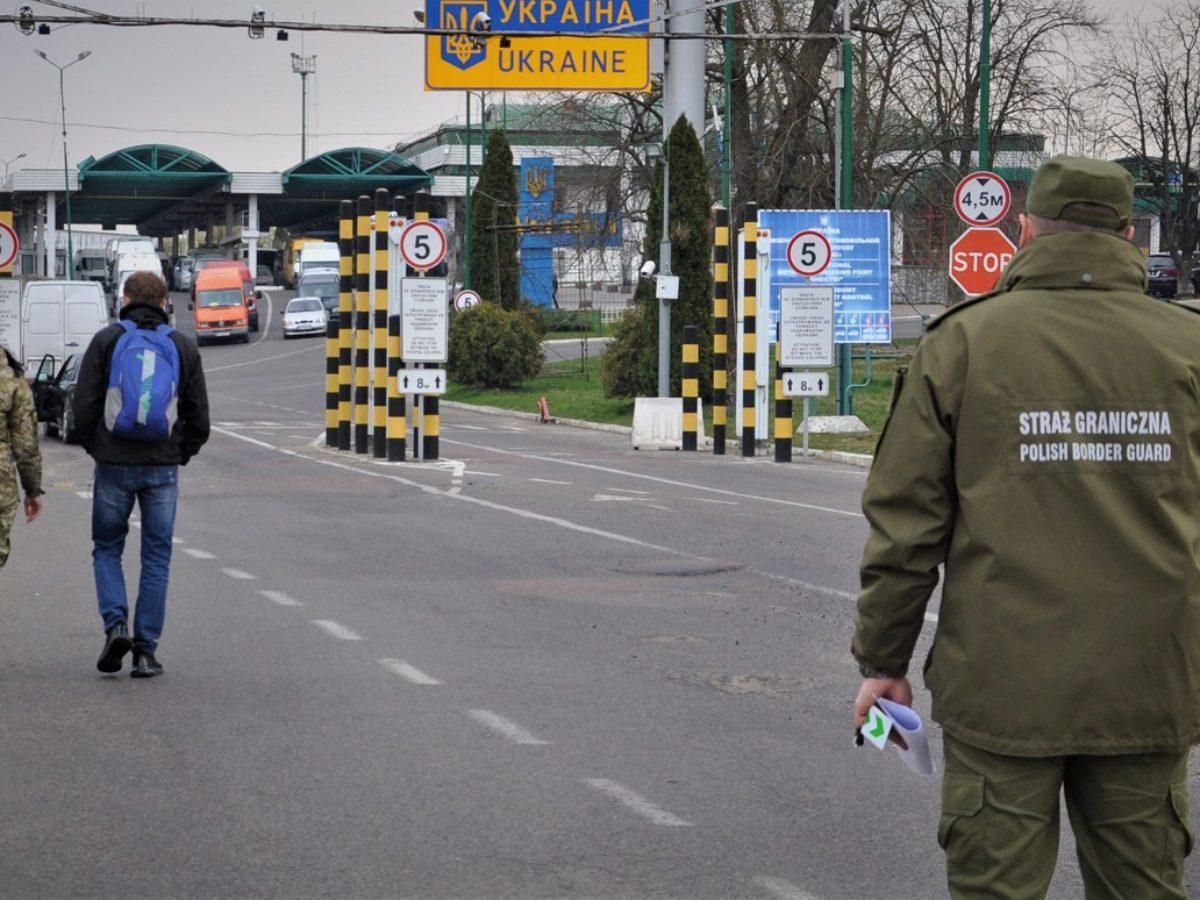 Польща створить гуманітарний коридор для українців, що повертаються з Німеччини