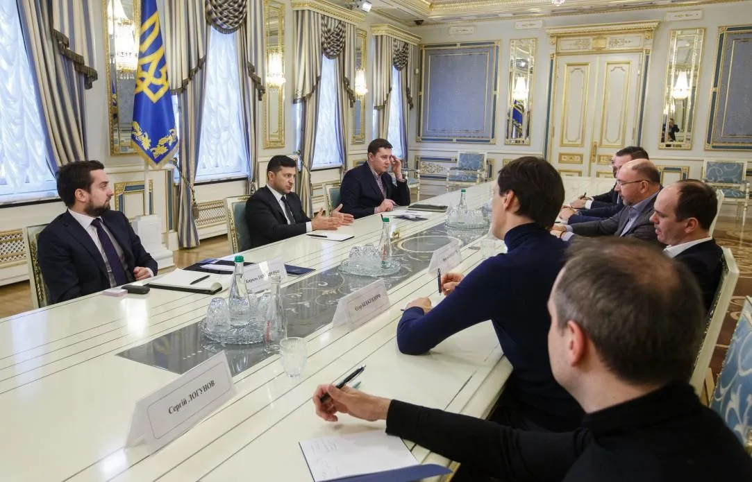 Зеленський обговорив реалізацію освітнього проєкту на телебаченні Зеленський обговорив реалізацію освітнього проєкту на телебаченні