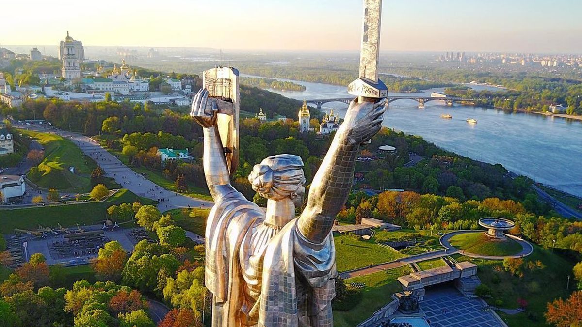 Київ не перекриватиме в'їзд у місто: у мережі поширюють новий фейк Київ не перекриватиме в'їзд у місто: у мережі поширюють новий фейк