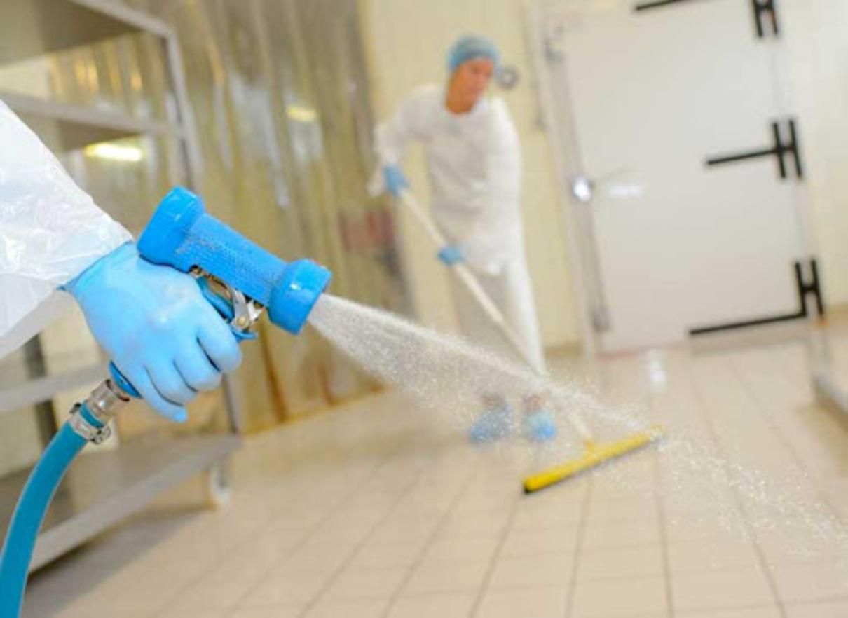 Нові фейки про коронавірус: ніхто не ходитиме по оселях із дезінфекцією Нові фейки про коронавірус: ніхто не ходитиме по оселях із дезінфекцією