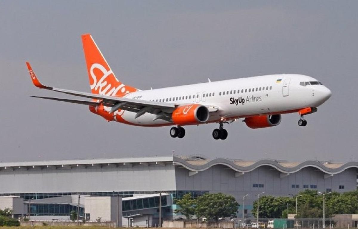 Евакуація українців: чоловік не зміг вилетіти з Австрії, бо прийшов на літак п'яним Евакуація українців: чоловік не зміг вилетіти з Австрії, бо прийшов на літак п'яним