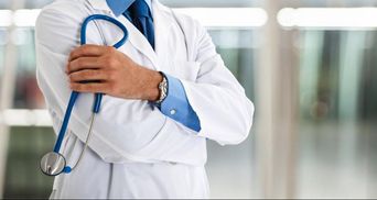 Медик присоединился к акции "Подвези врача на работу": насколько это безопасно для здоровья