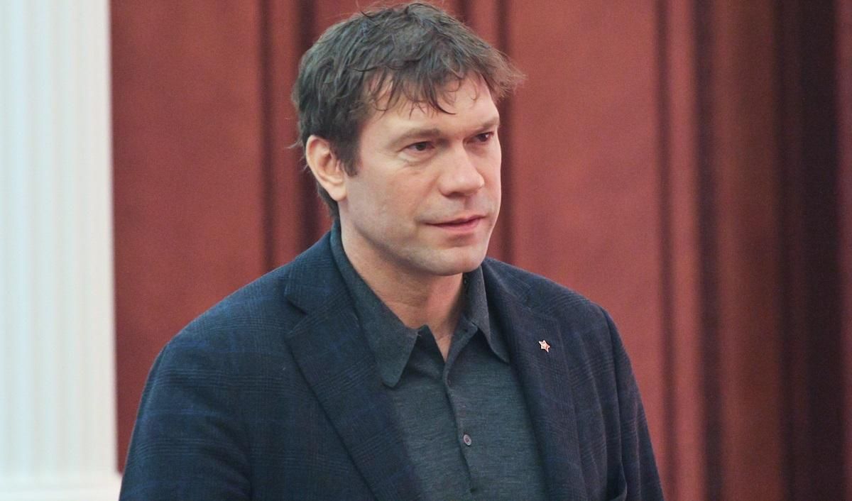 "Росбанк" закрывает счет предателя Украины Царева, потому что он поддерживает боевиков "Росбанк" закрывает счет предателя Украины Царева, потому что он поддерживает боевиков