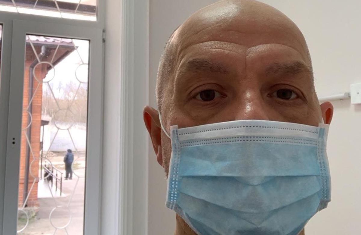 Хворий на коронавірус в Україні розповів, як його лікують