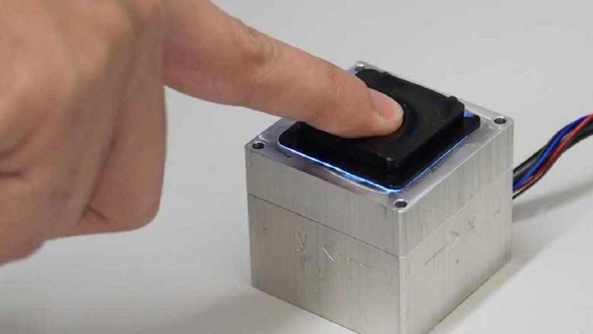 Роботів навчили "відчувати" предмети завдяки штучній шкірі Роботів навчили "відчувати" предмети завдяки штучній шкірі