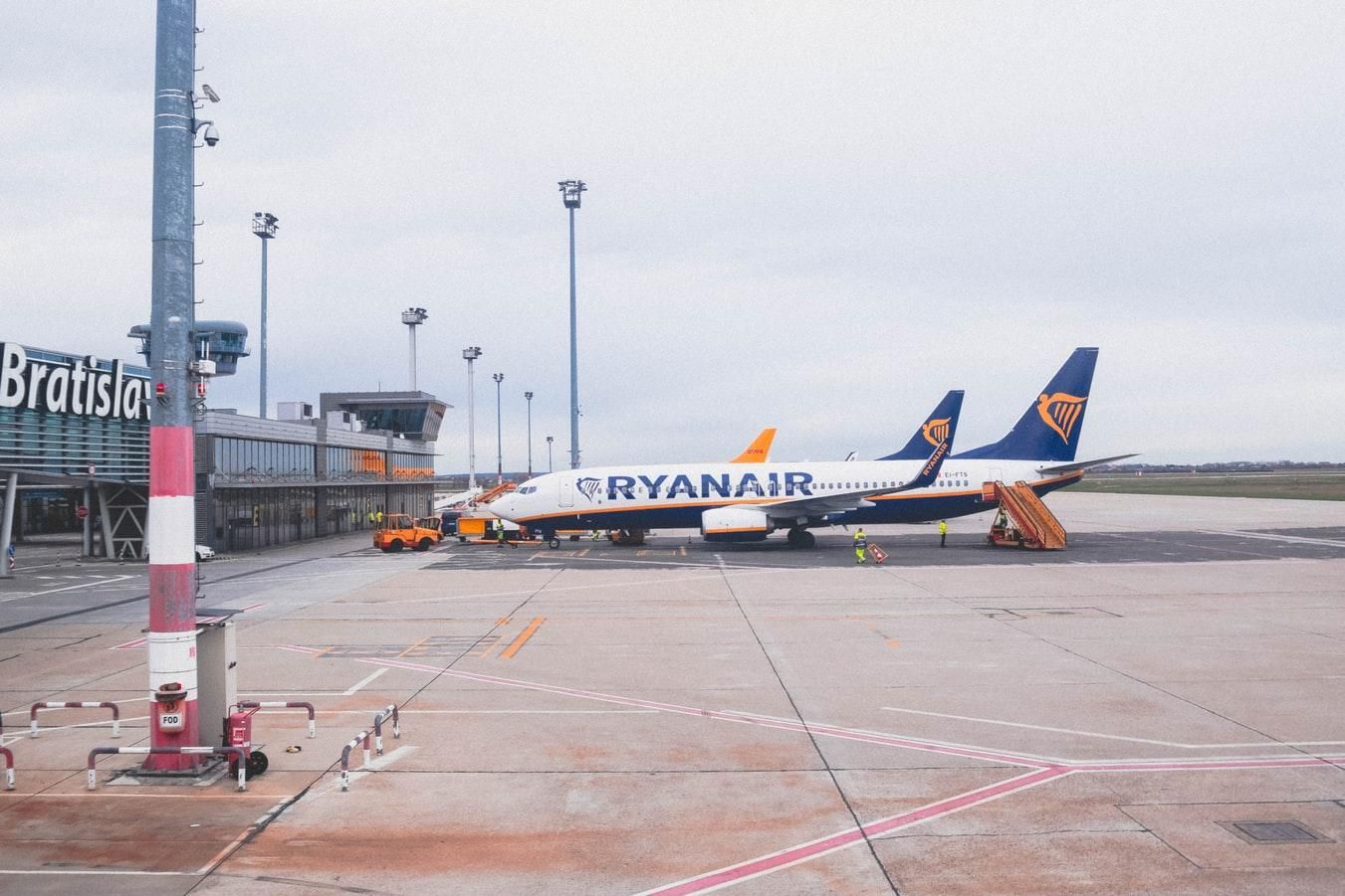 Коли Ryanair відновить польоти: прогноз авіакомпанії