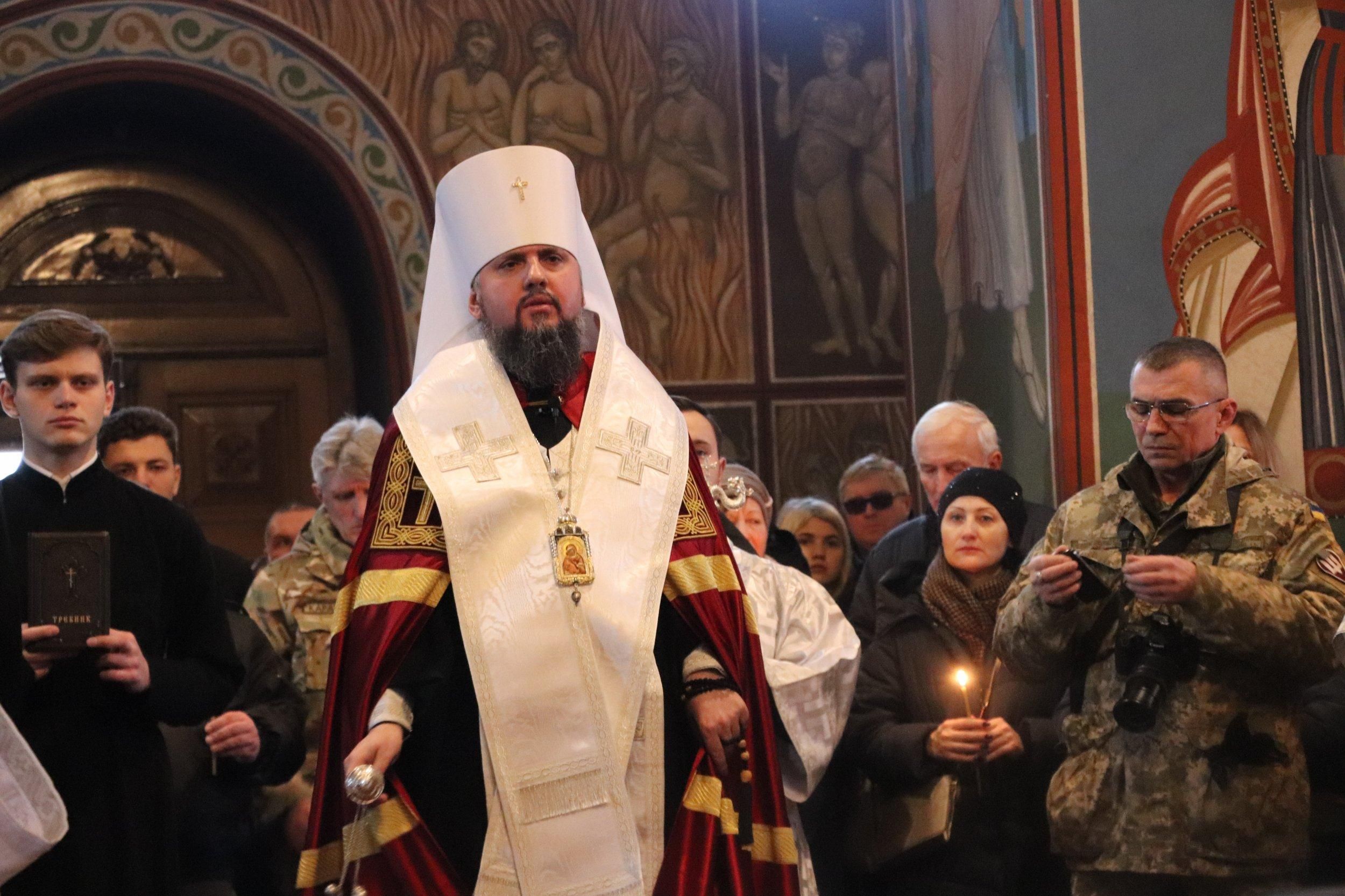 Православная церковь Украины разрешила проводить богослужения без прихожан