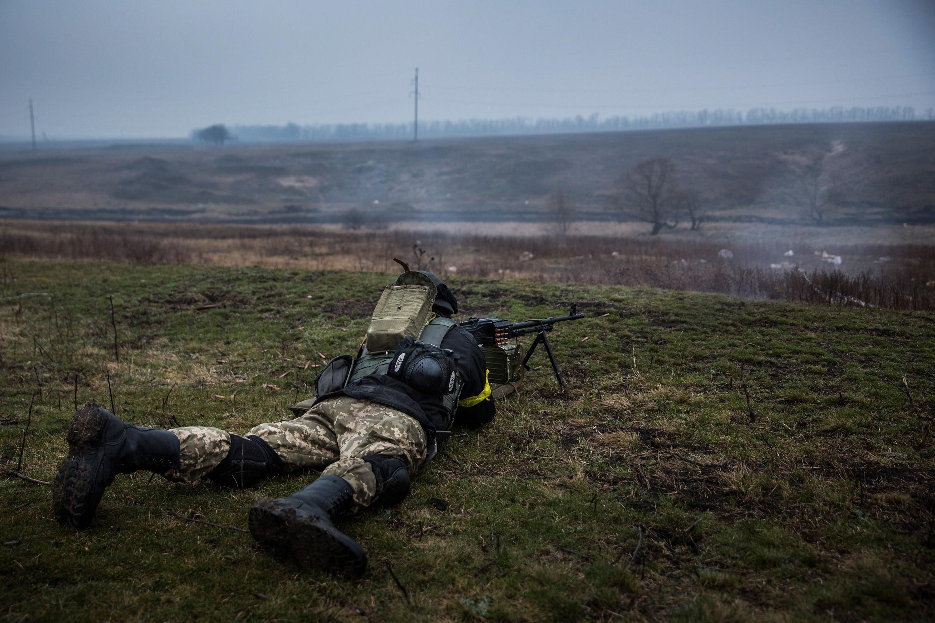 Минувшие сутки на Донбассе прошли без потерь, хотя украинских военных обстреляли 8 раз