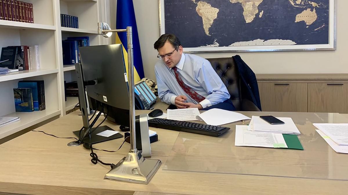 Це маніпуляція, – Кулеба про зняття санкцій з Росії через коронавірус Це маніпуляція, – Кулеба про зняття санкцій з Росії через коронавірус