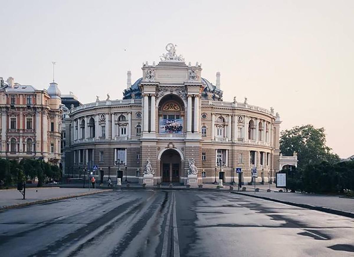 Культурні інституції просять уряд Шмигаля не урізати їм фінансування Культурні інституції просять уряд Шмигаля не урізати їм фінансування