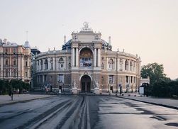 Культурные институты просят правительство Шмыгаля не урезать им финансирование