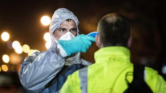 В Франковске людям будут мерить температуру на входе в магазин