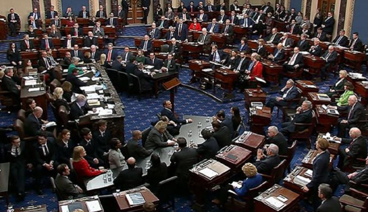 Сенат США погодив виділення рекордних 2 трильйонів доларів на відновлення економіки Сенат США погодив виділення рекордних 2 трильйонів доларів на відновлення економіки