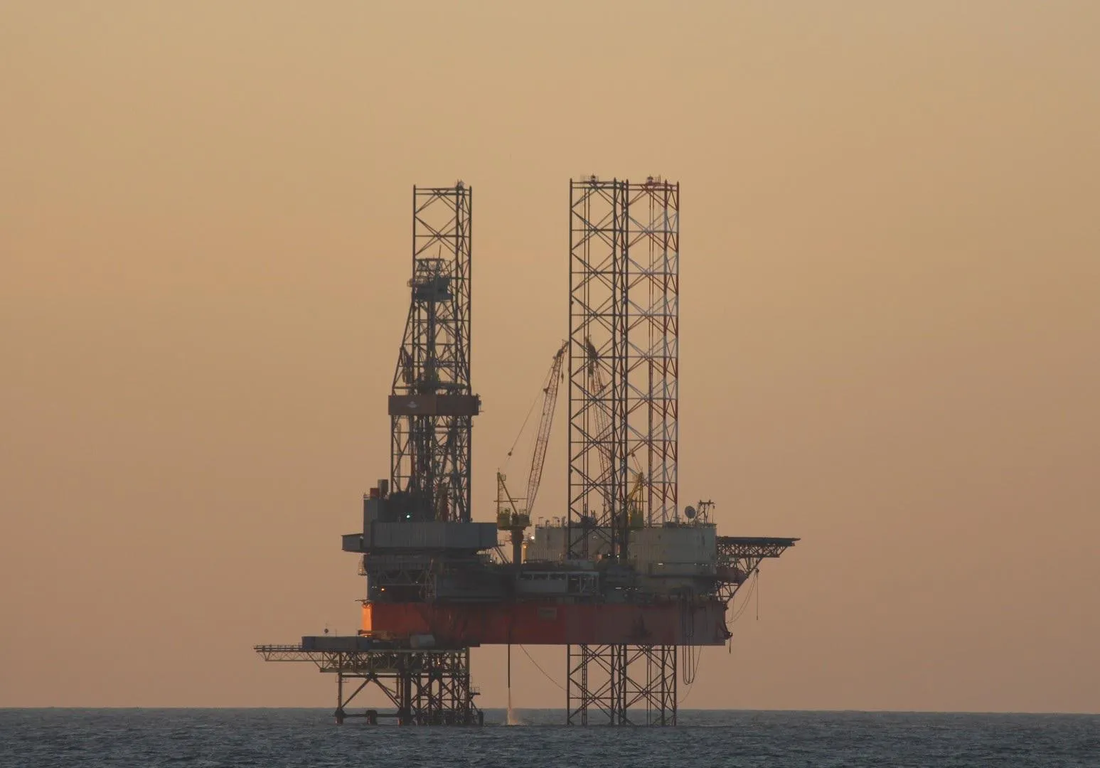 росія ввірвалася катер росія ввірвалася катер