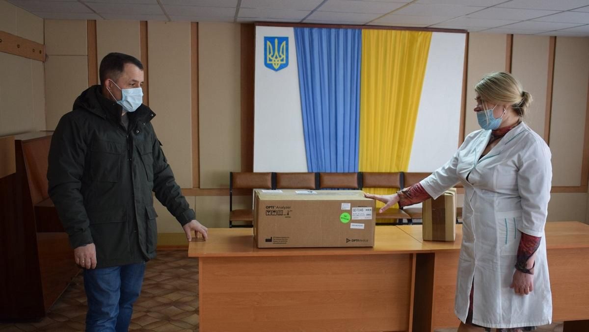 Підприємство Бахматюка придбало лабораторне обладнання для лікарні в Гадячі Підприємство Бахматюка придбало лабораторне обладнання для лікарні в Гадячі