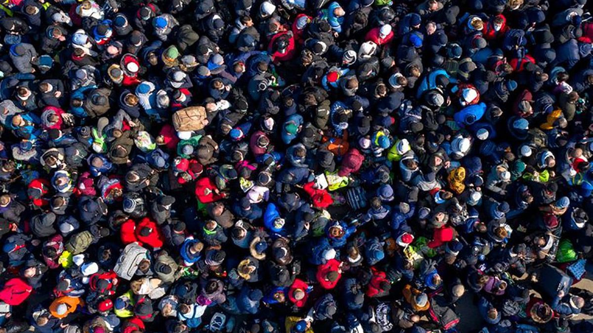 Черга з тисячі українців на кордоні з Польщею: шокуючі фото та відео
