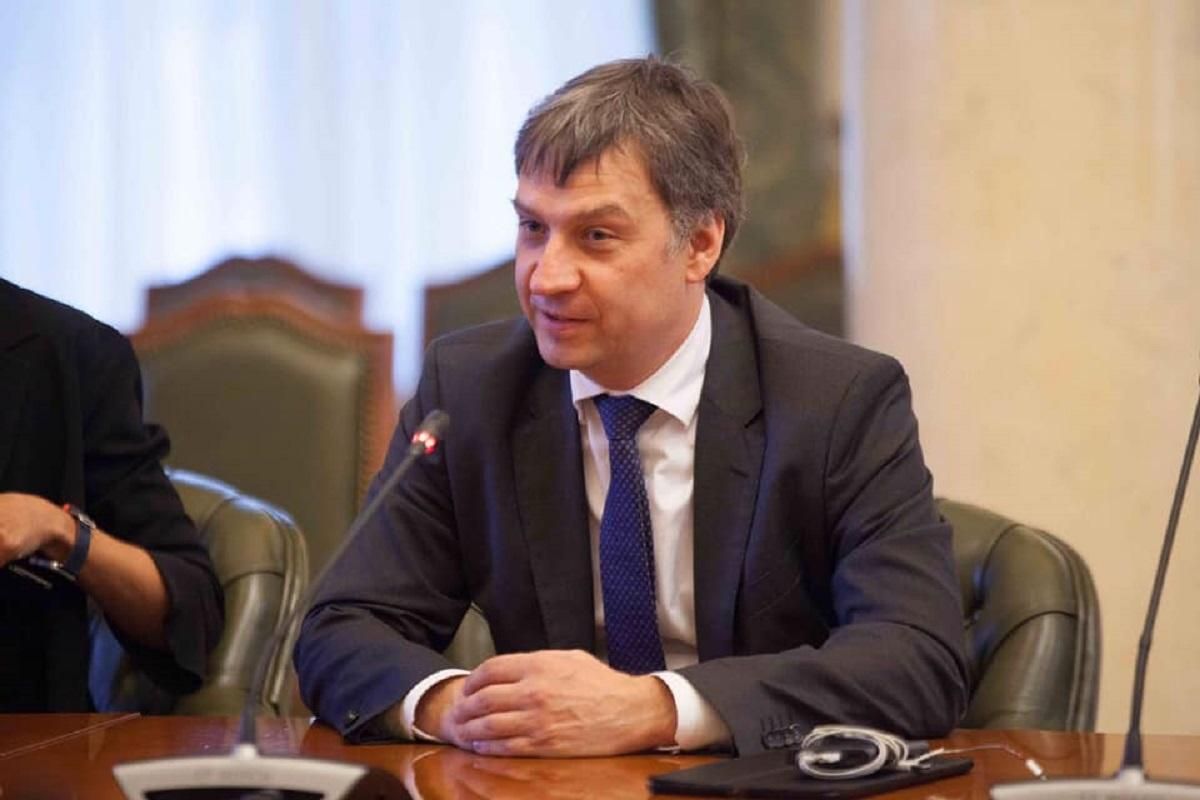 Спрос на валюту существенно снизился Спрос на валюту существенно снизился