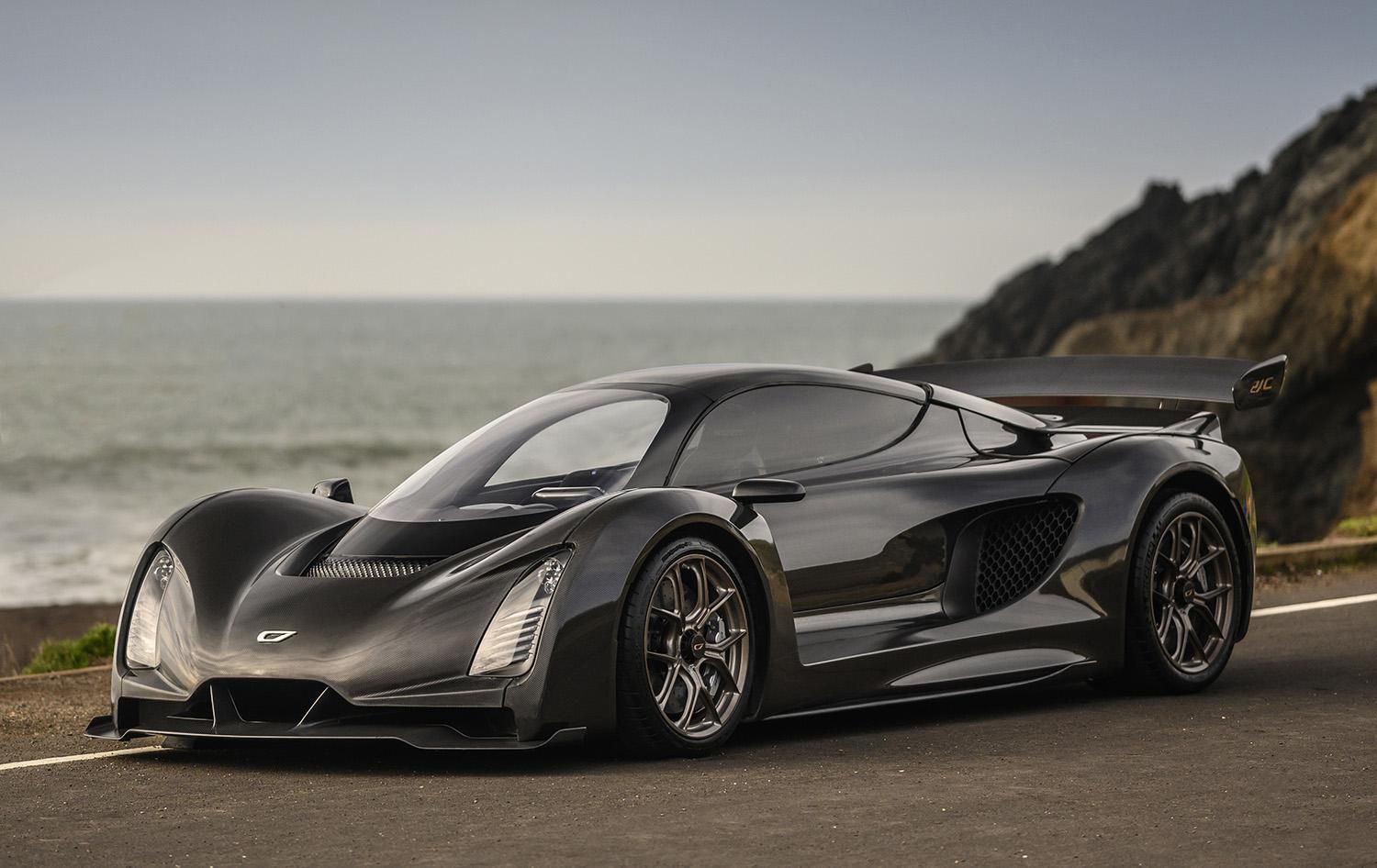 Гіперкар, надрукований на 3D-принтері, створили в Америці: неймовірні фото й відео Гіперкар, надрукований на 3D-принтері, створили в Америці: неймовірні фото й відео