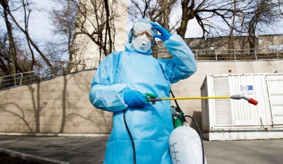 Все дороги в село на Черниговщине, где обнаружили коронавирус, перекрыли Все дороги в село на Черниговщине, где обнаружили коронавирус, перекрыли