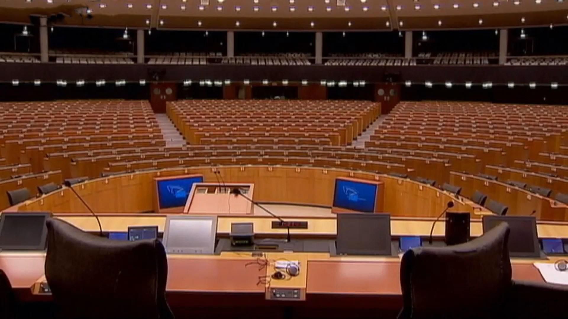 Як працюють політики у всьому світі в умовах пандемії: відео Як працюють політики у всьому світі в умовах пандемії: відео