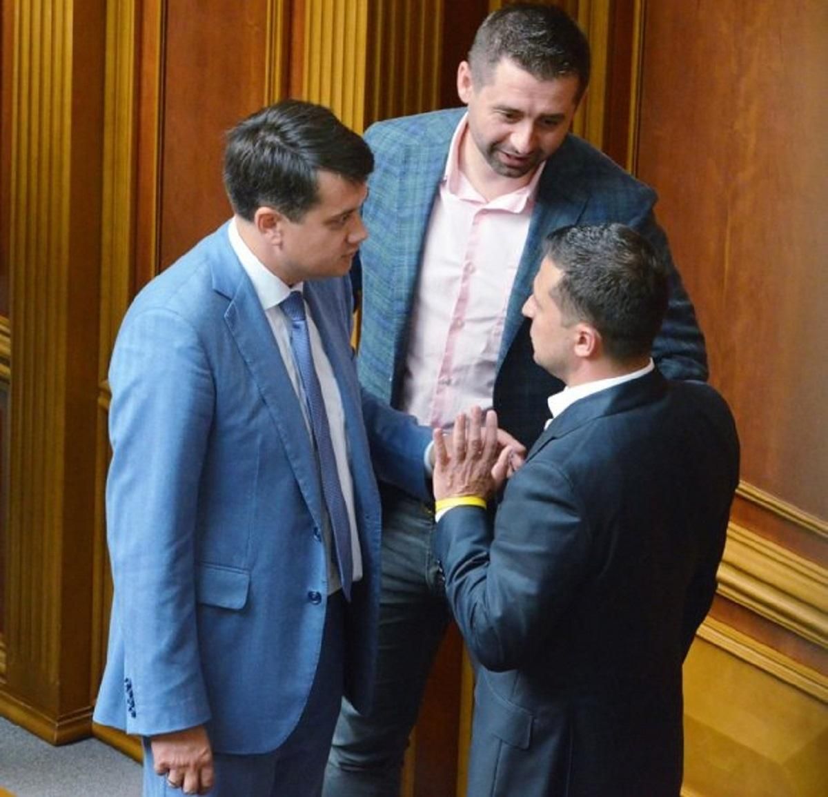 Верховна Рада проведе одразу два позачергові засідання, – Разумков Верховна Рада проведе одразу два позачергові засідання, – Разумков