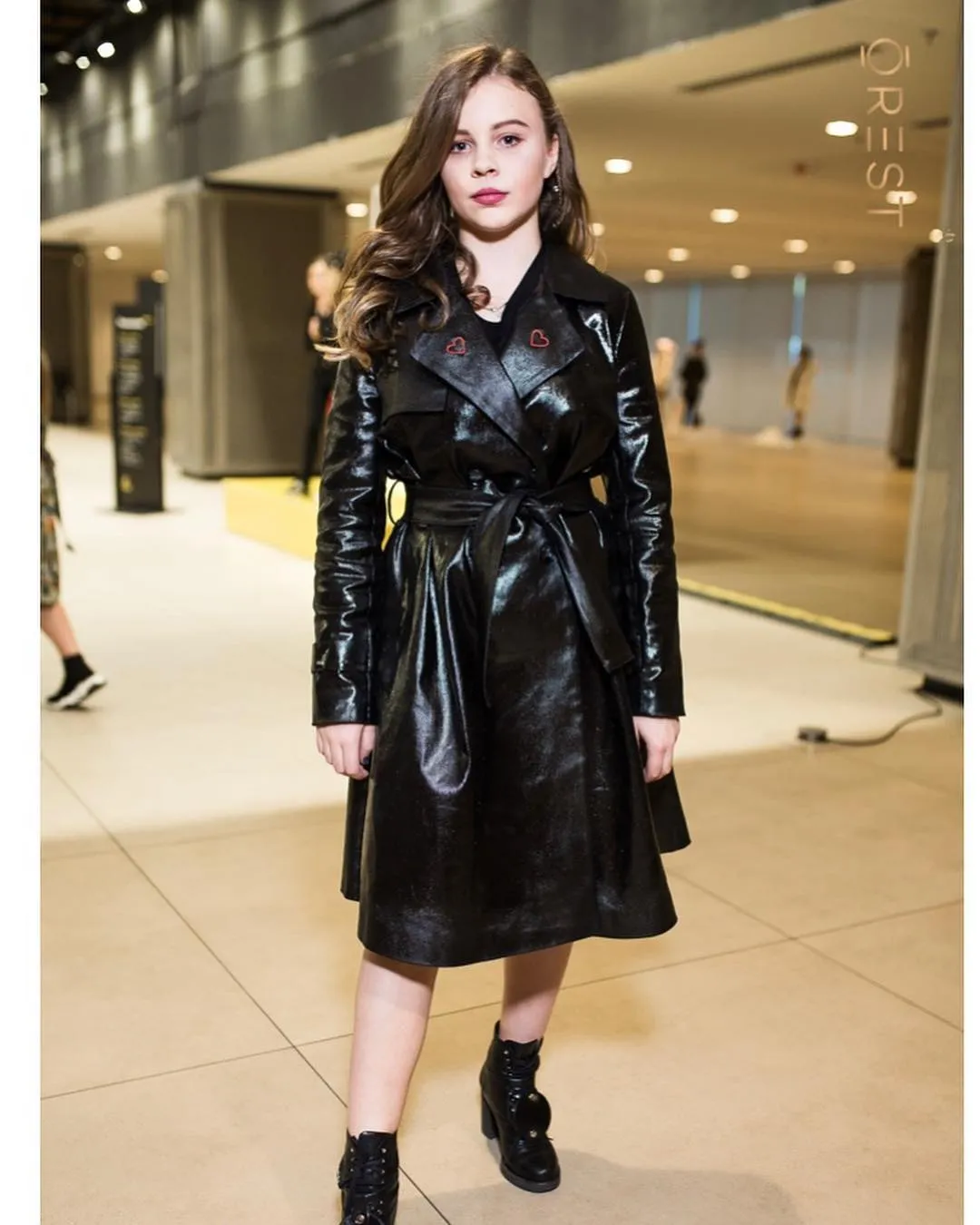 злата мітчелл злата мітчелл