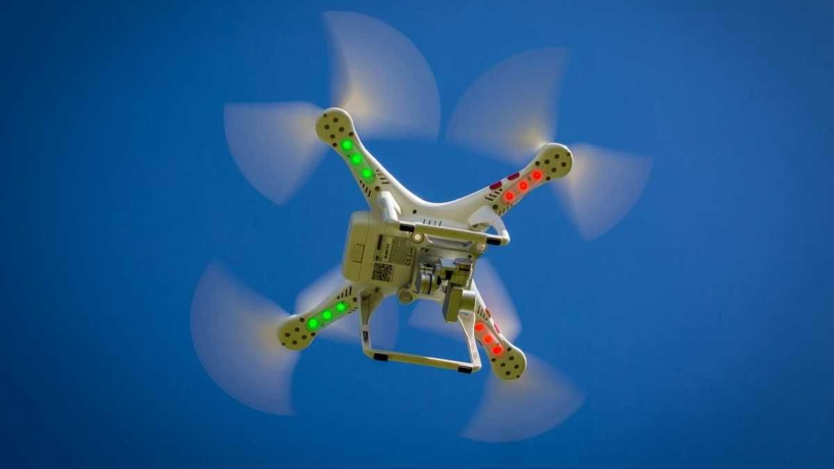 Пандемический беспилотник: разработали дрон для поиска больных коронавирусом Пандемический беспилотник: разработали дрон для поиска больных коронавирусом