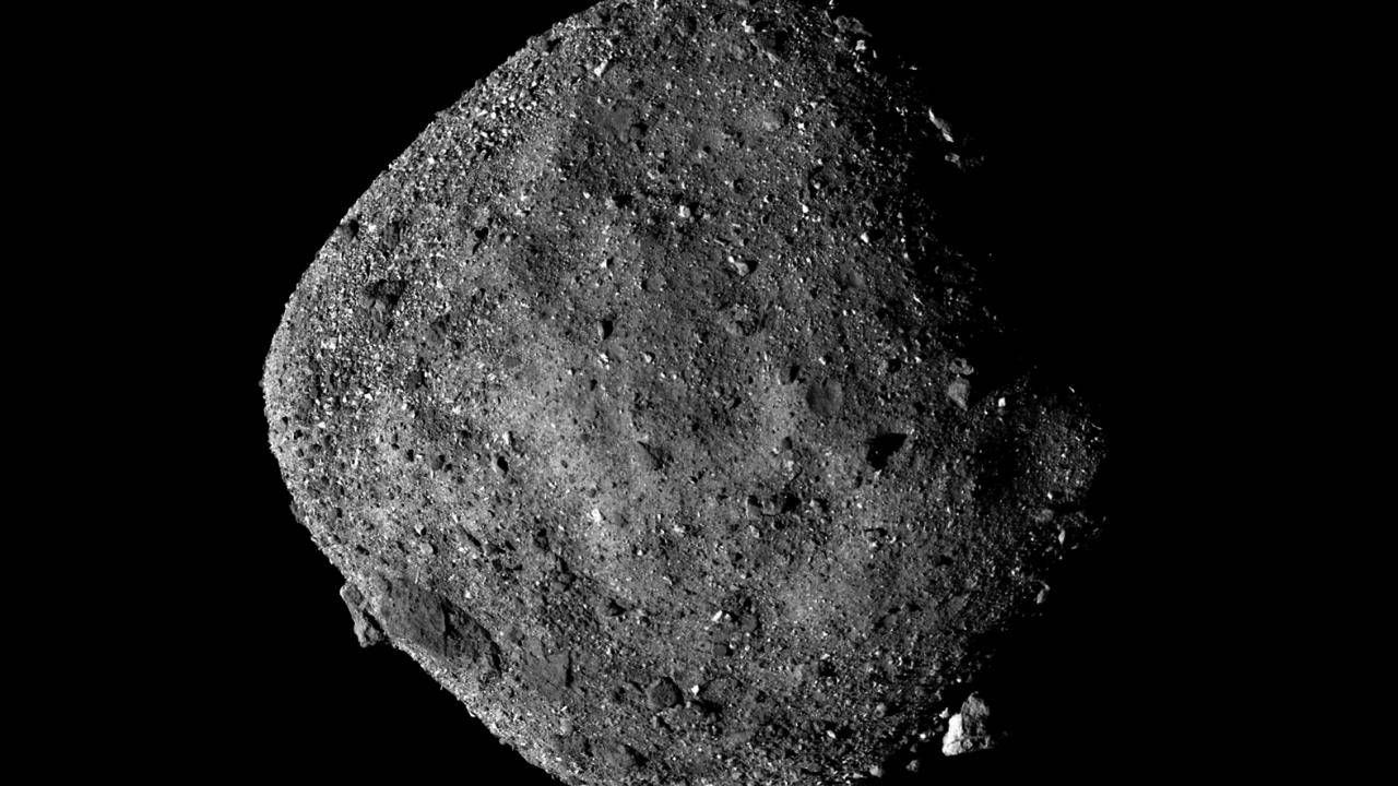 NASA показало поверхность астероида Бенну в высоком разрешении