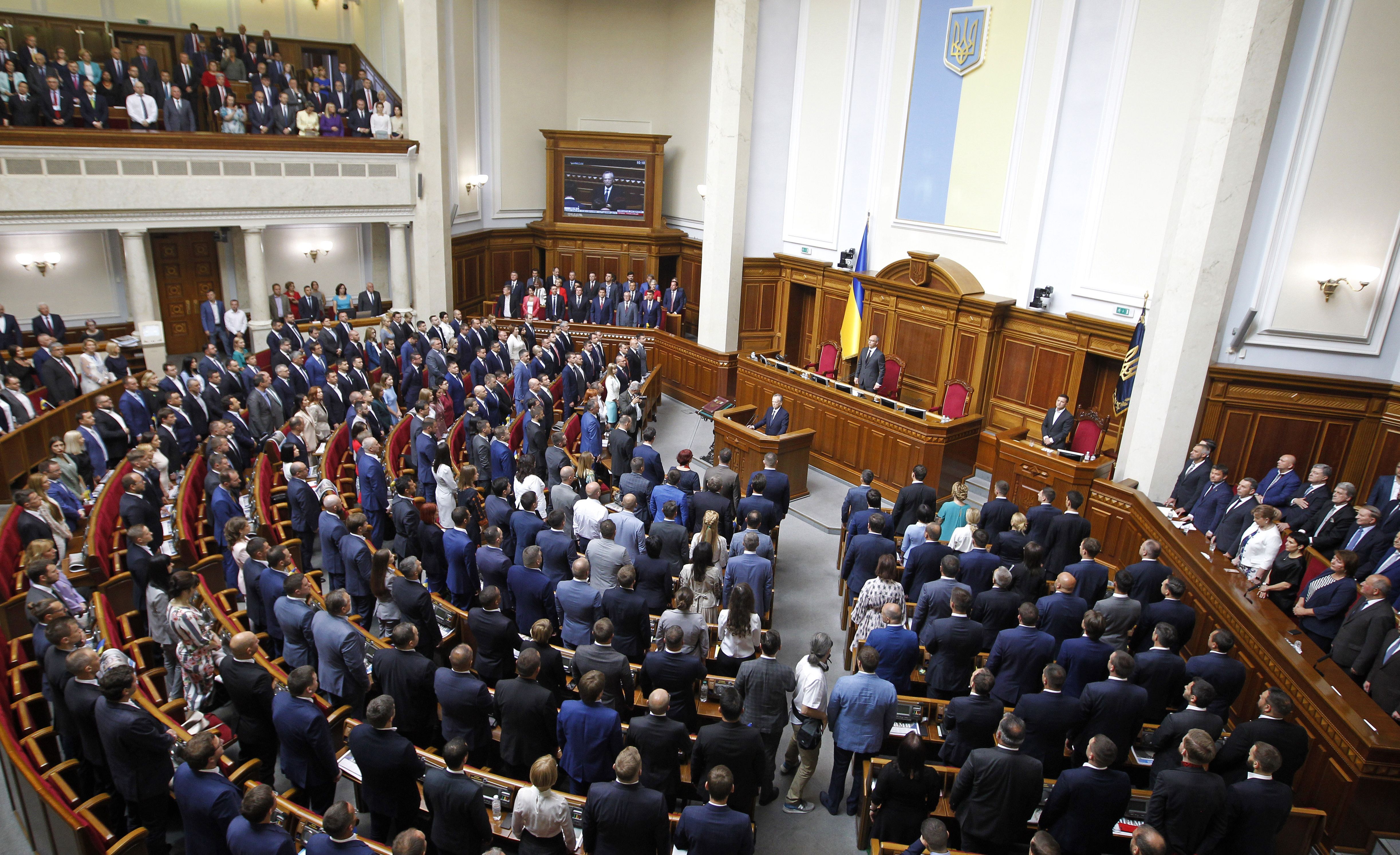 Рада снова соберется на внеочередное заседание: детали