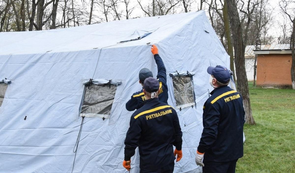 В Украине обустроили временные пункты приема больных коронавирусом: фото В Украине обустроили временные пункты приема больных коронавирусом: фото