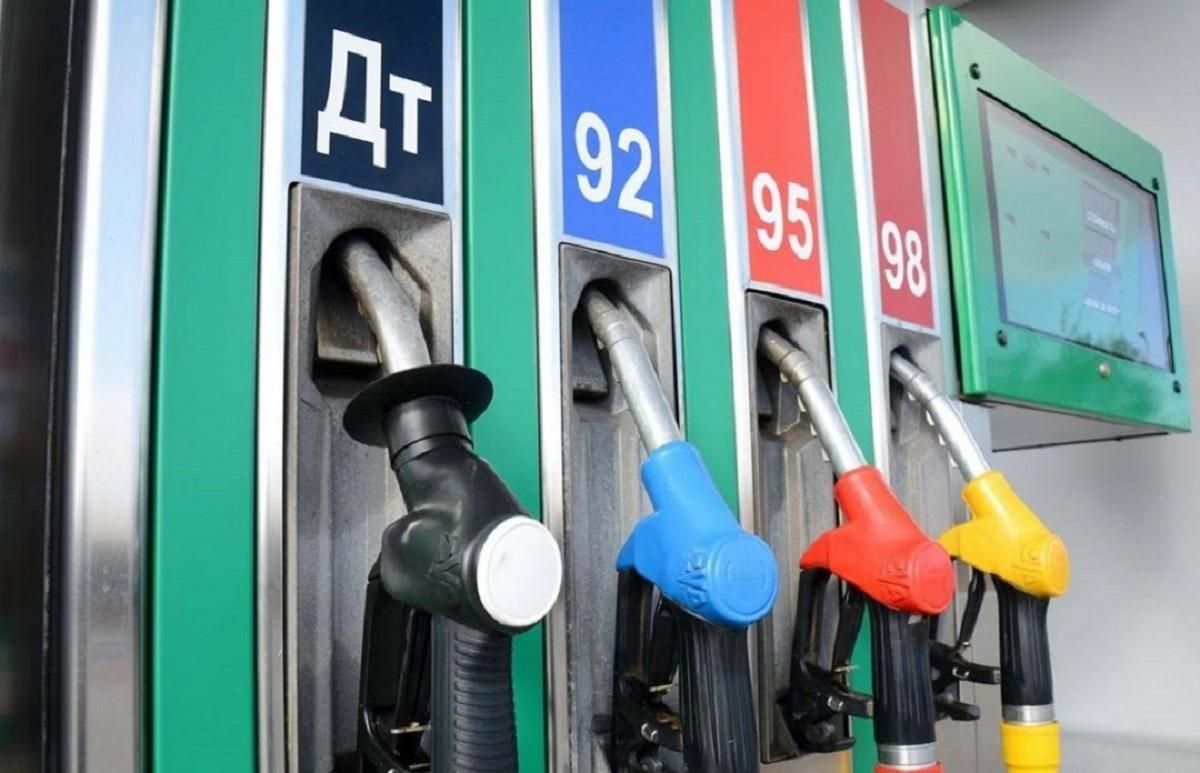 Мережі заправок погодилися знизити ціни на бензин, – АМКУ