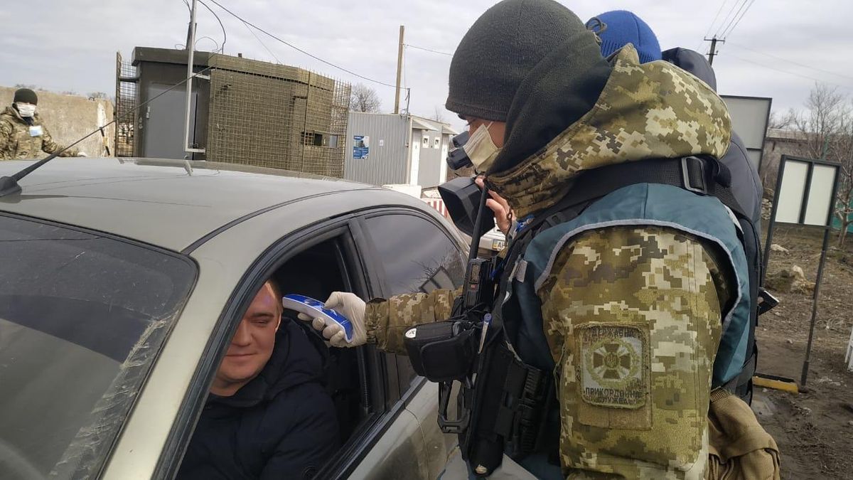 Количество украинцев, возвращающихся домой, значительно уменьшилось: цифра от пограничников Количество украинцев, возвращающихся домой, значительно уменьшилось: цифра от пограничников