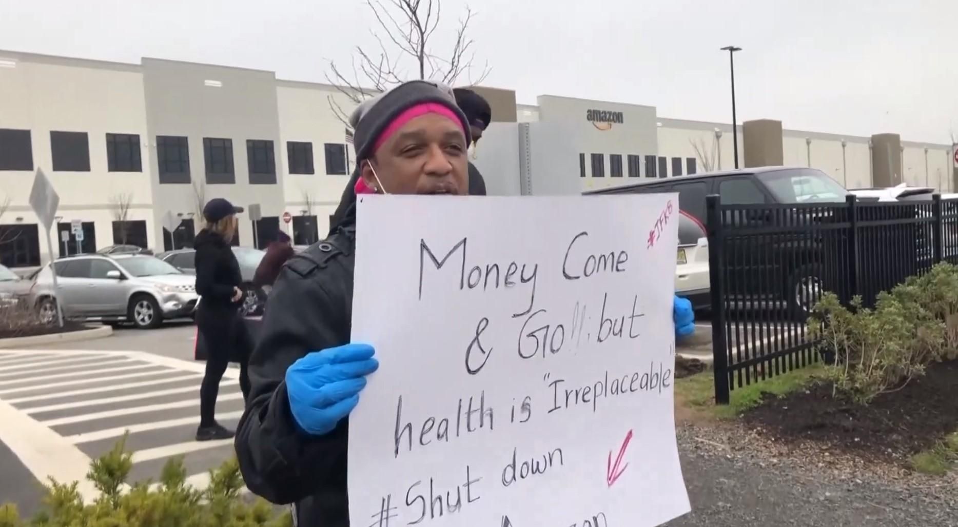 На складах Amazon зафиксированы случаи заражения COVID-19: работники начали забастовку На складах Amazon зафиксированы случаи заражения COVID-19: работники начали забастовку