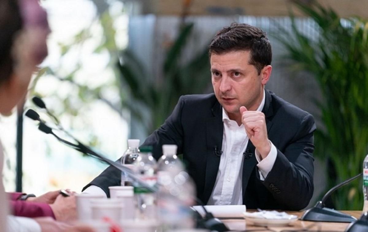 Зеленський просить через коронавірус не забувати про війну на Донбасі Зеленський просить через коронавірус не забувати про війну на Донбасі