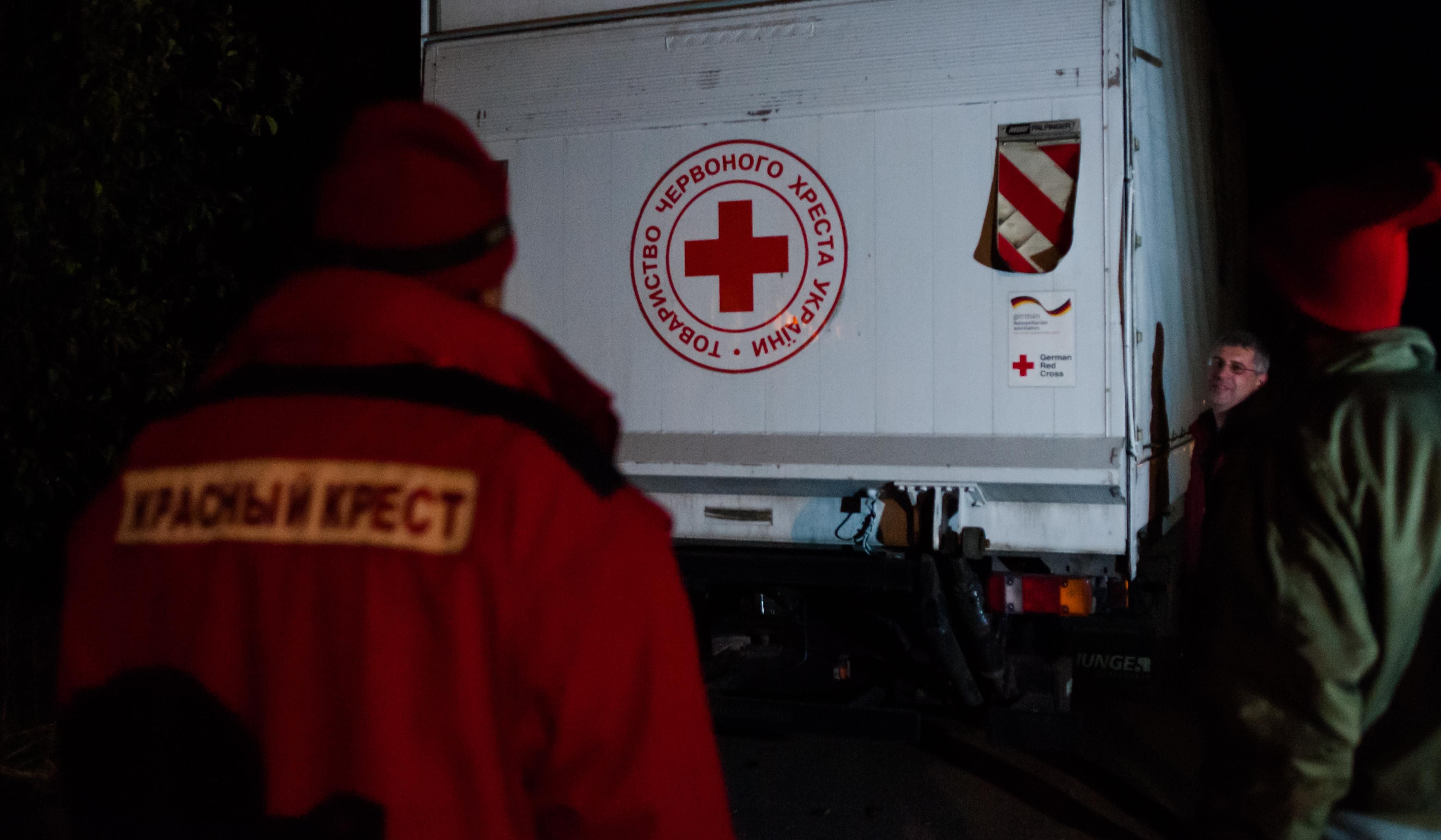 Червоний Хрест передав на Донбас гуманітарну допомогу через коронавірус