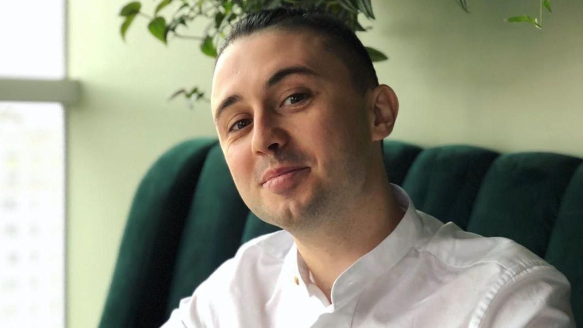 Тарас Тополя розповів, чим займається на карантині: Вирощуємо вдома цибулю