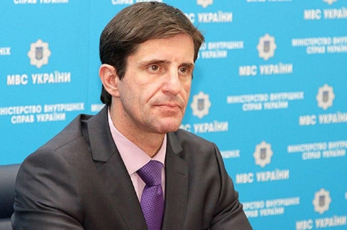 Советник Авакова объяснил, почему полиция не может проконтролировать все нарушения карантина