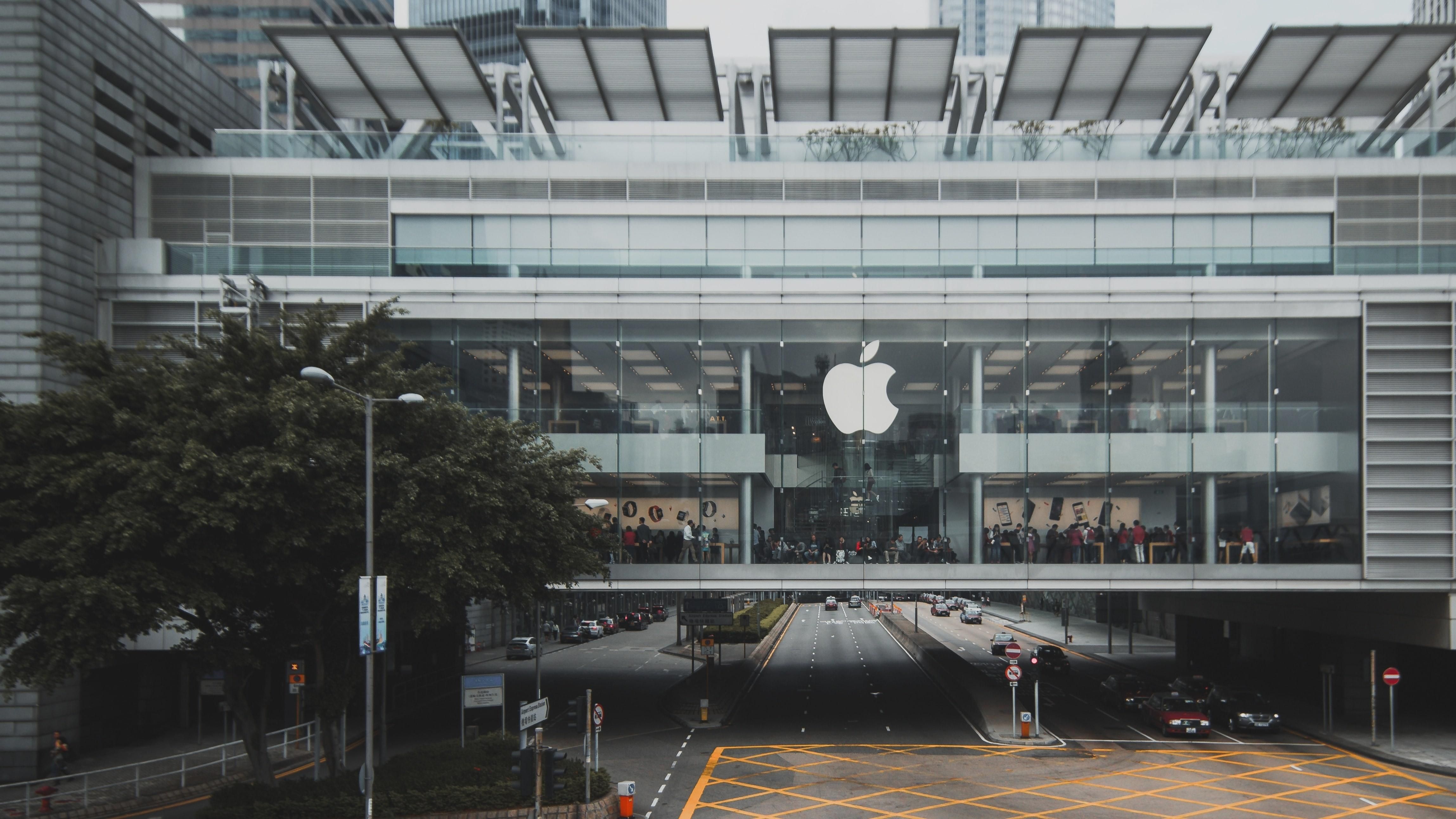 Apple випадково засвітила новий продукт у рекламному відео Apple випадково засвітила новий продукт у рекламному відео